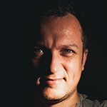 Headshot of Mark