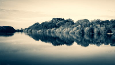 The reflection obsession is as strong as ever. A long exposure of Bosley reservoir.