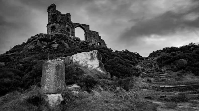 Mow Cop Castle, a folly on the border of Staffordshire and Cheshire, with expansive views